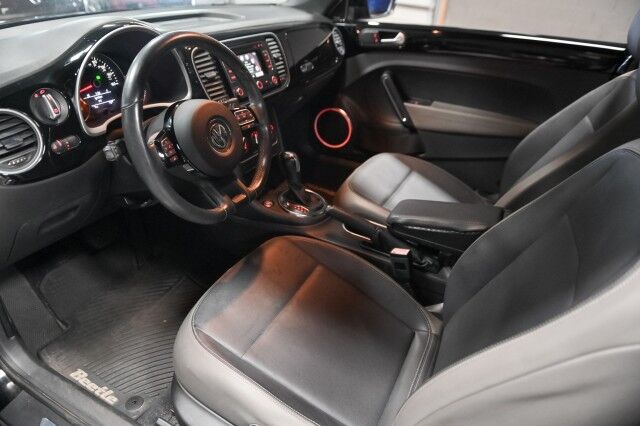 2012 Volkswagen Beetle 2dr Coupe Chicago IL