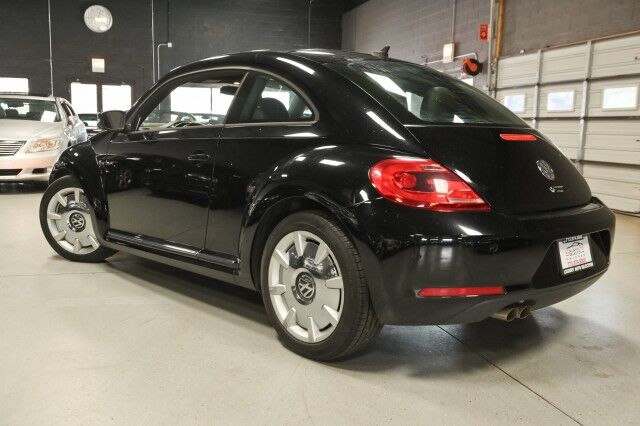 2012 Volkswagen Beetle 2dr Coupe Chicago IL
