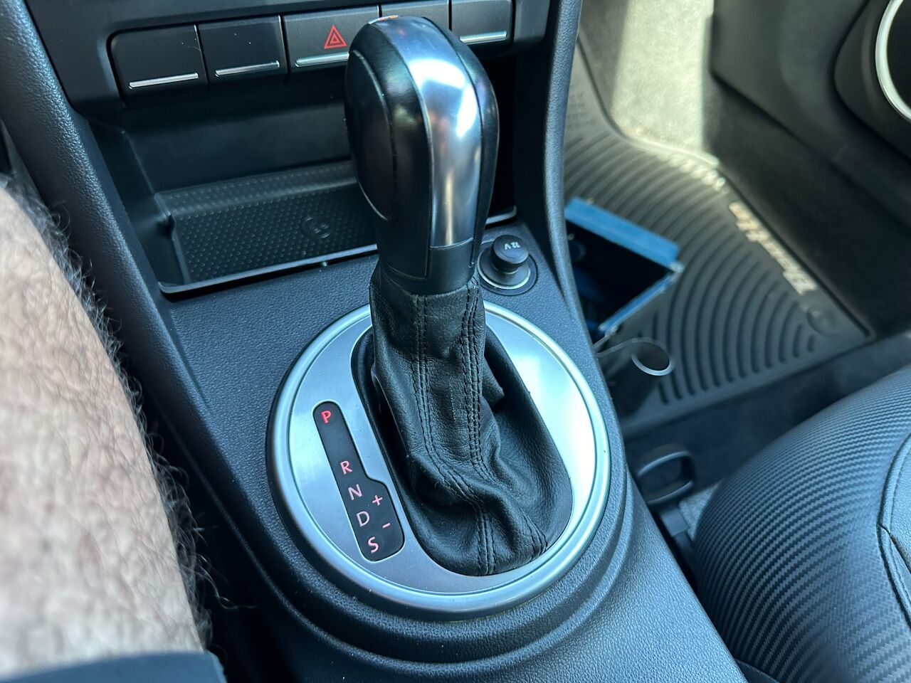 2012 Volkswagen Beetle 2dr Cpe Auto 2.5L PZEV Jacksonville FL