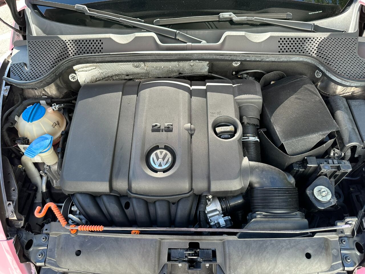 2012 Volkswagen Beetle 2dr Cpe Auto 2.5L PZEV Jacksonville FL