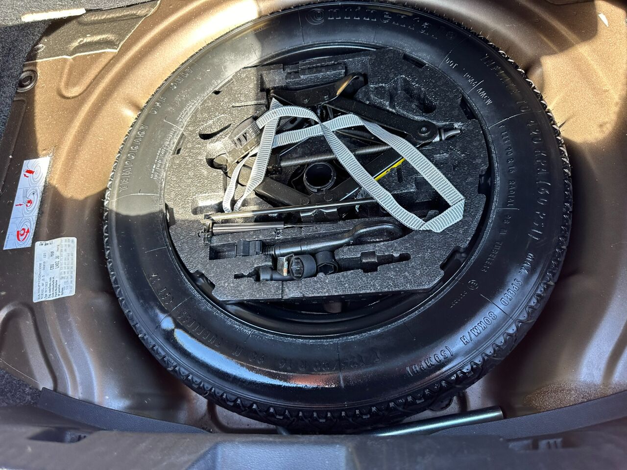 2012 Volkswagen Beetle 2dr Cpe Auto 2.5L PZEV Jacksonville FL