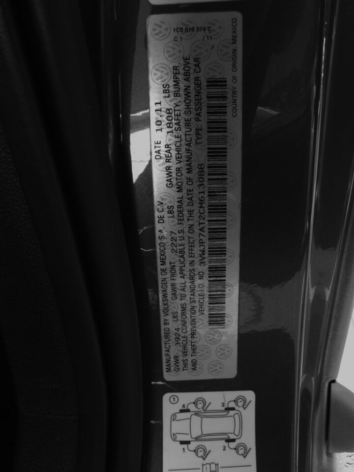 2012 Volkswagen Beetle 2dr Cpe Auto 2.5L PZEV Jacksonville FL