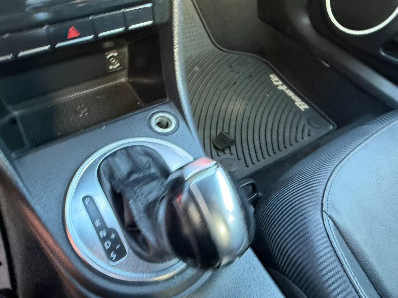 2012 Volkswagen Beetle 2dr Cpe Auto 2.5L PZEV Jacksonville FL