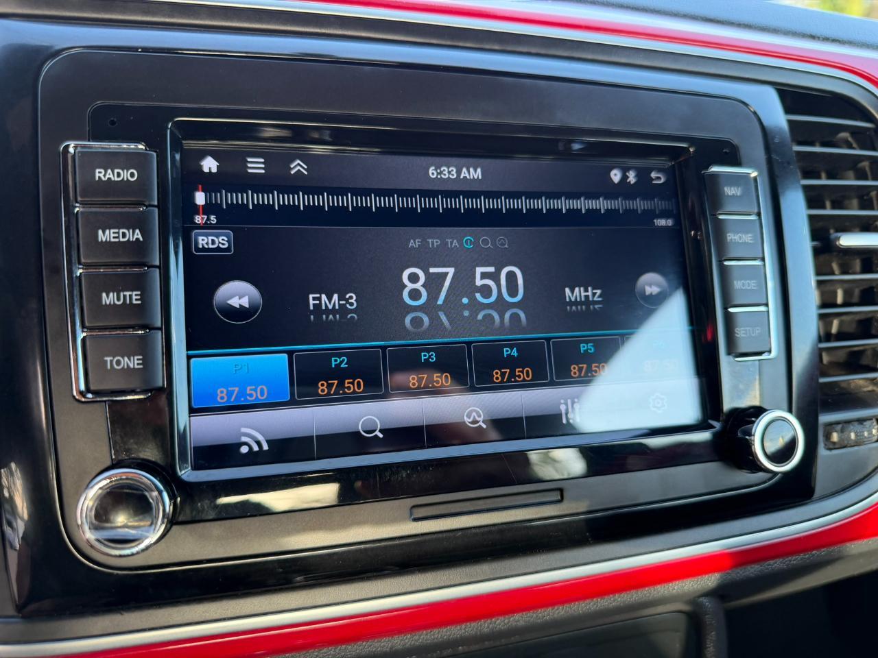 2012 Volkswagen Beetle 2dr Cpe Auto 2.5L PZEV Jacksonville FL