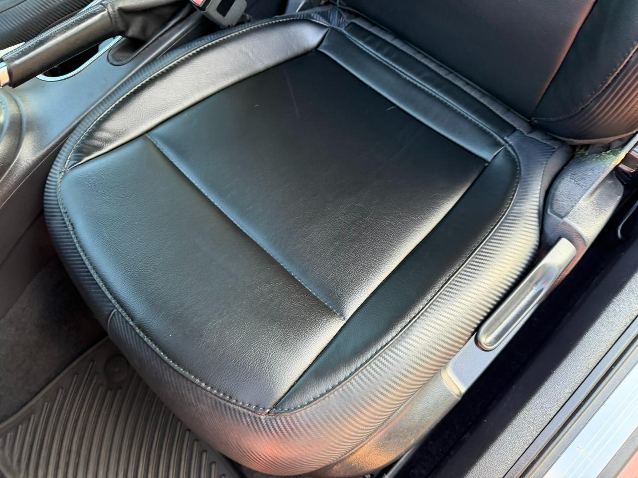 2012 Volkswagen Beetle 2dr Cpe Auto 2.5L PZEV Jacksonville FL