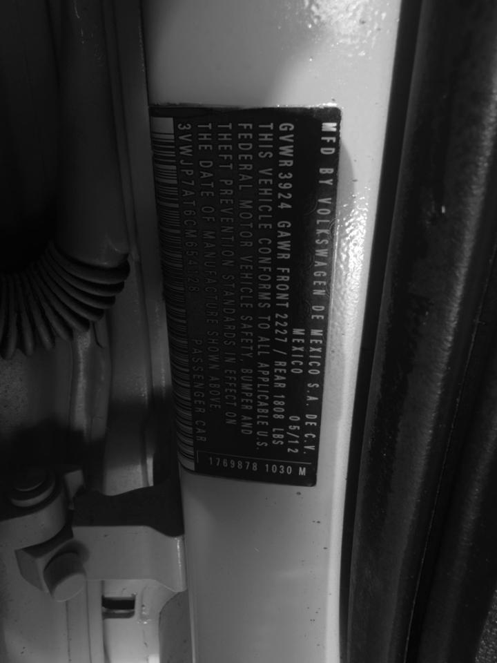 2012 Volkswagen Beetle 2dr Cpe Auto 2.5L PZEV Jacksonville FL