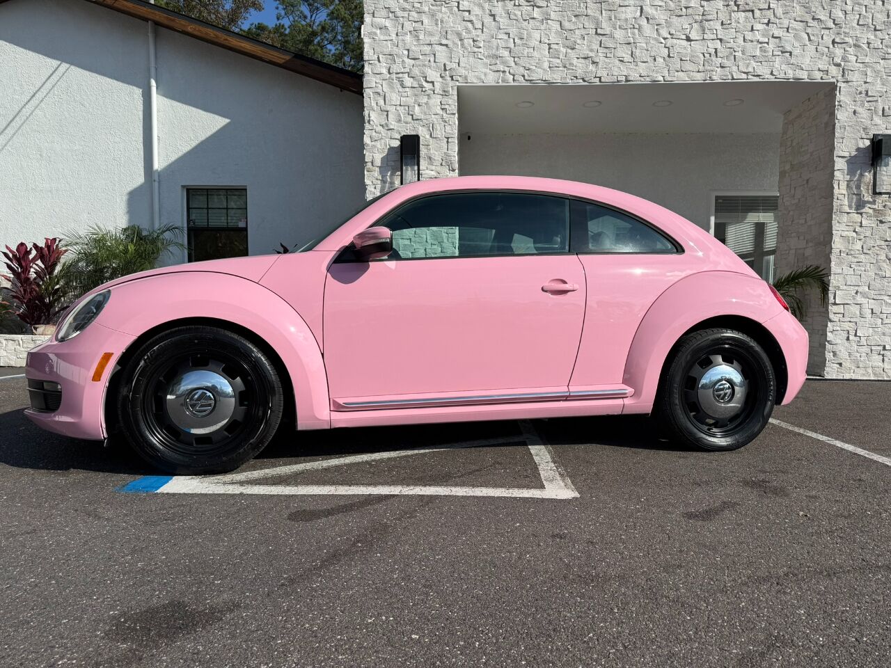 2012 Volkswagen Beetle 2dr Cpe Auto 2.5L PZEV Jacksonville FL