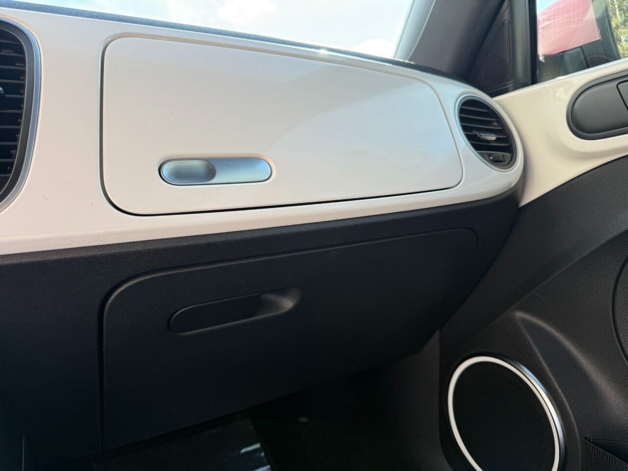 2012 Volkswagen Beetle 2dr Cpe Auto 2.5L PZEV Jacksonville FL