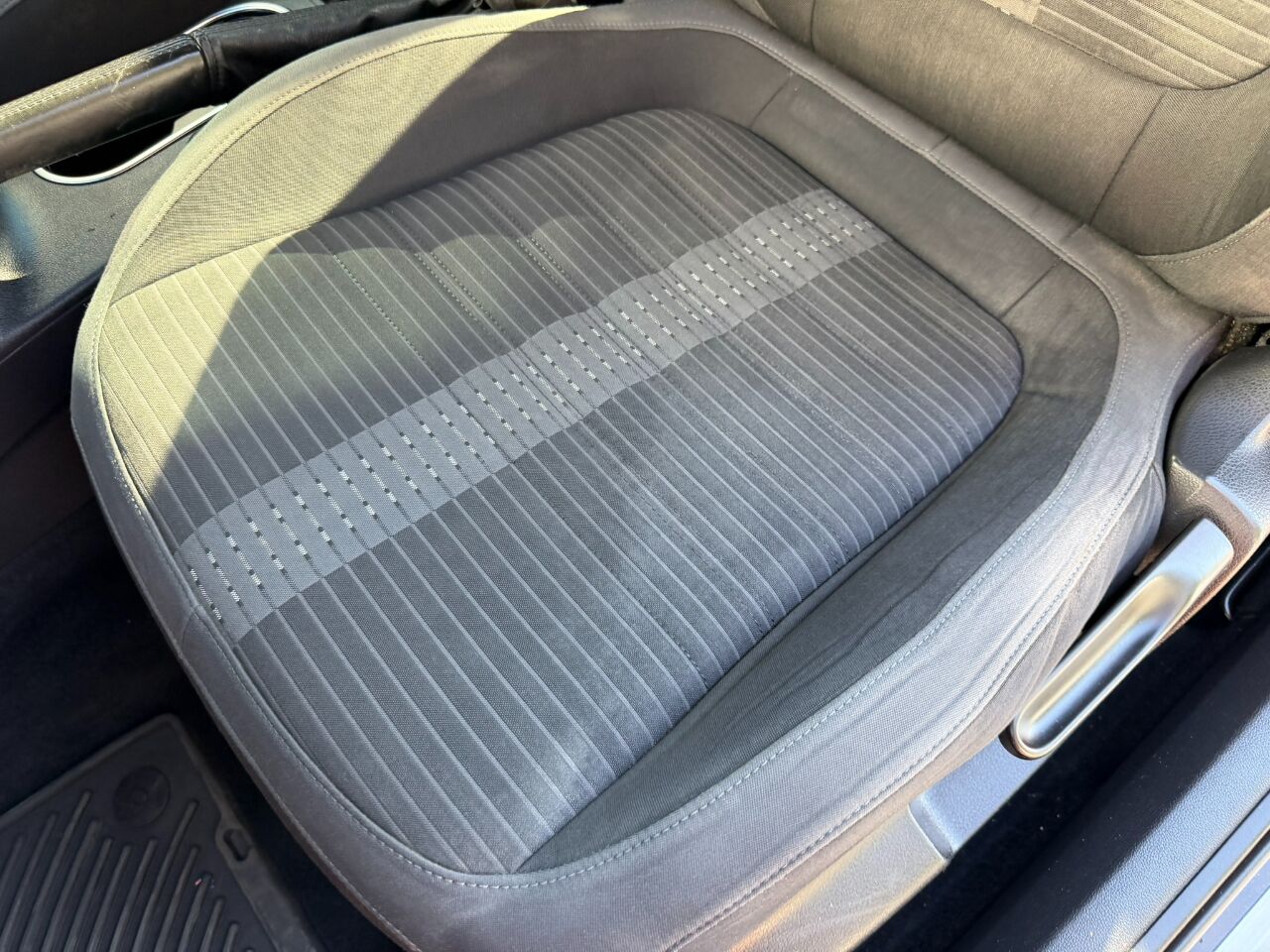 2012 Volkswagen Beetle 2dr Cpe DSG 2.0T Turbo PZEV Jacksonville FL