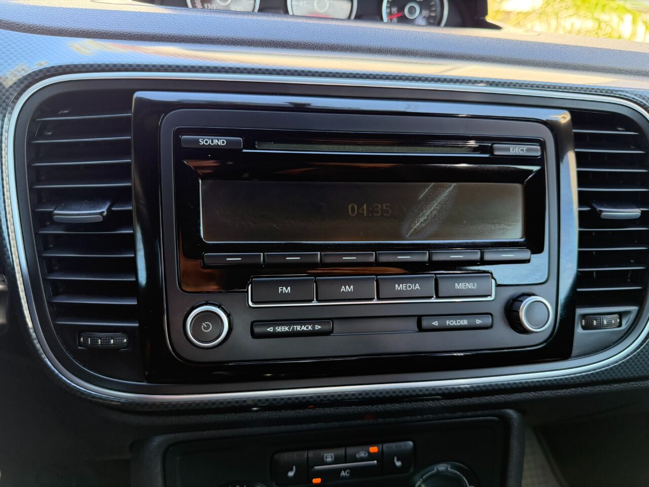 2012 Volkswagen Beetle 2dr Cpe DSG 2.0T Turbo PZEV Jacksonville FL