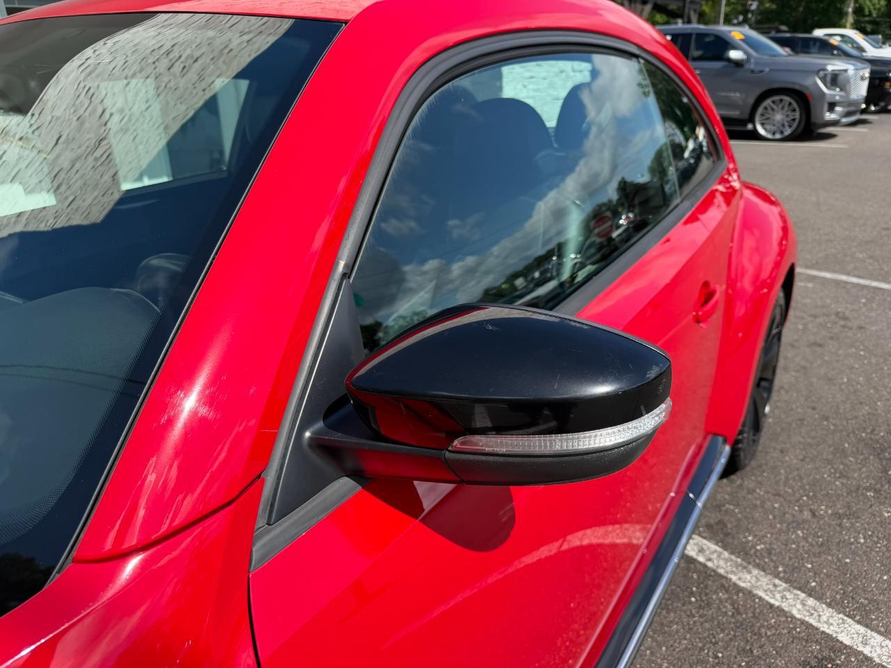 2012 Volkswagen Beetle 2dr Cpe DSG 2.0T Turbo PZEV Jacksonville FL