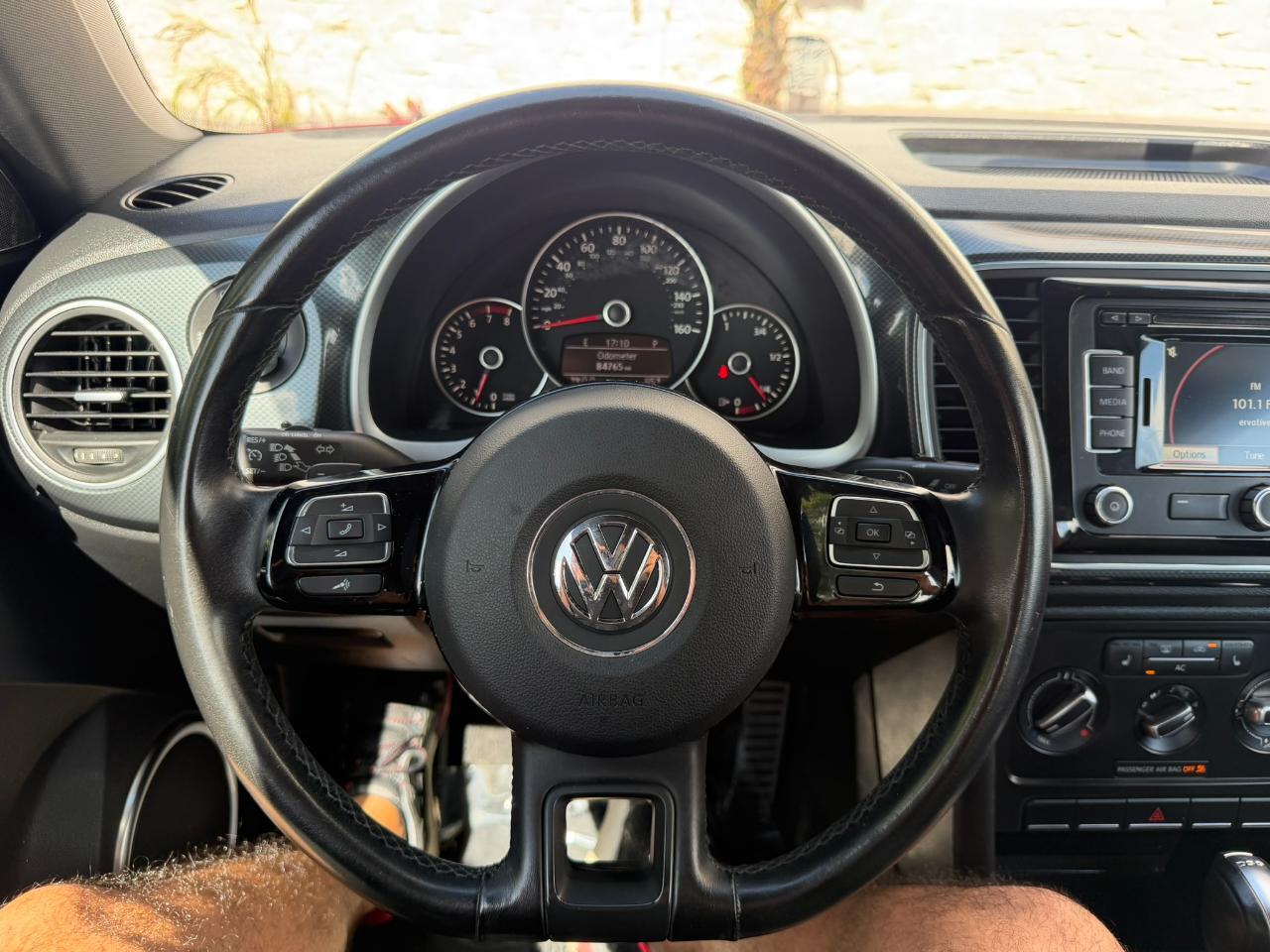 2012 Volkswagen Beetle 2dr Cpe DSG 2.0T Turbo PZEV Jacksonville FL