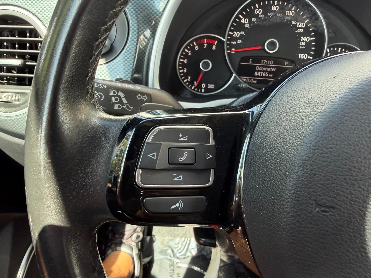 2012 Volkswagen Beetle 2dr Cpe DSG 2.0T Turbo PZEV Jacksonville FL
