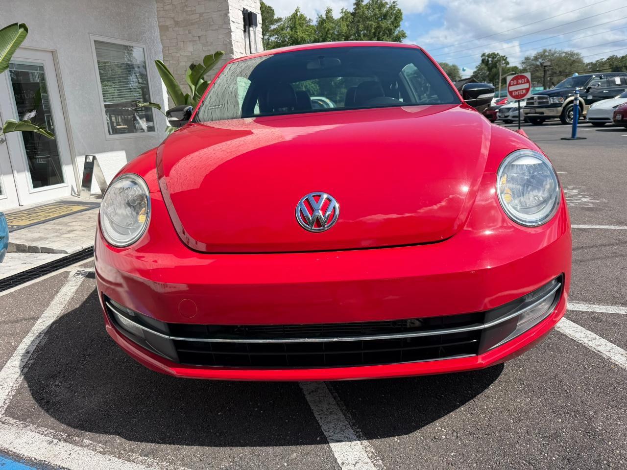 2012 Volkswagen Beetle 2dr Cpe DSG 2.0T Turbo PZEV Jacksonville FL