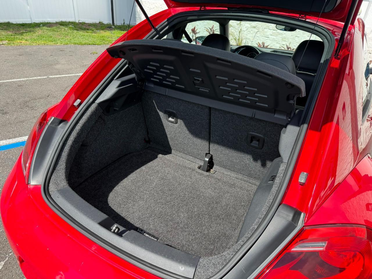 2012 Volkswagen Beetle 2dr Cpe DSG 2.0T Turbo PZEV Jacksonville FL