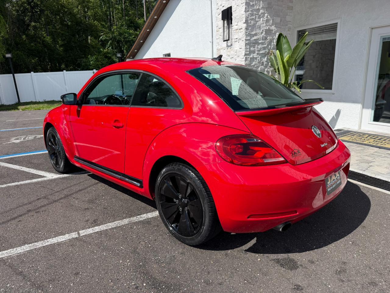 2012 Volkswagen Beetle 2dr Cpe DSG 2.0T Turbo PZEV Jacksonville FL