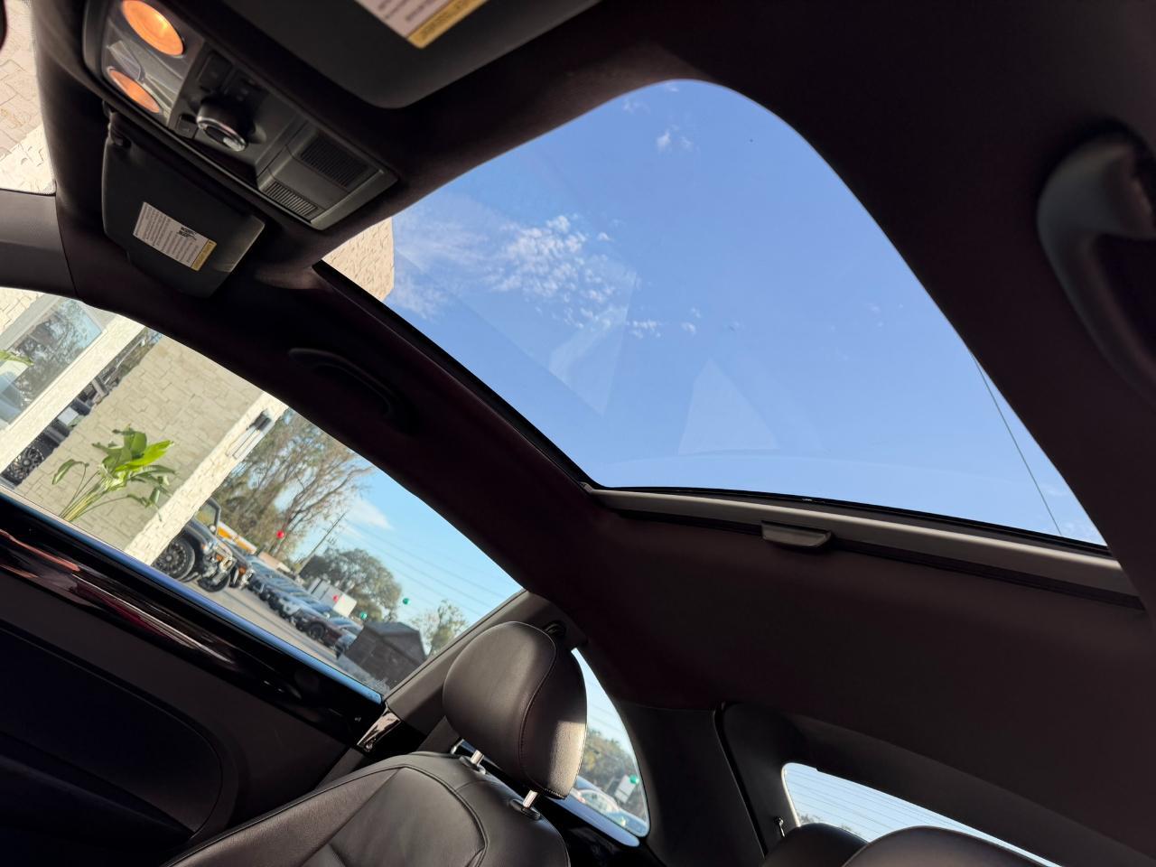 2012 Volkswagen Beetle 2dr Cpe DSG 2.0T Turbo PZEV Jacksonville FL