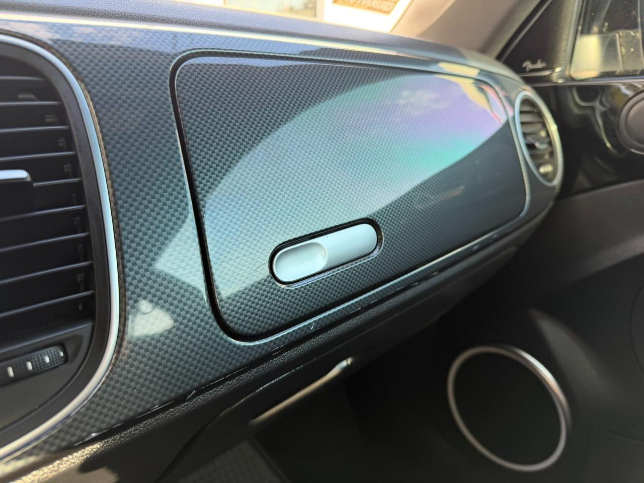 2012 Volkswagen Beetle 2dr Cpe DSG 2.0T Turbo PZEV Jacksonville FL