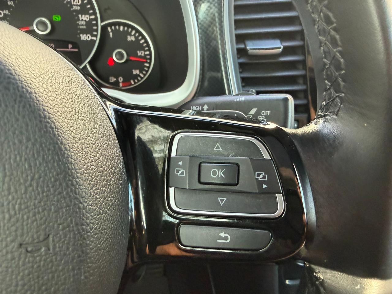 2012 Volkswagen Beetle 2dr Cpe DSG 2.0T Turbo PZEV Jacksonville FL