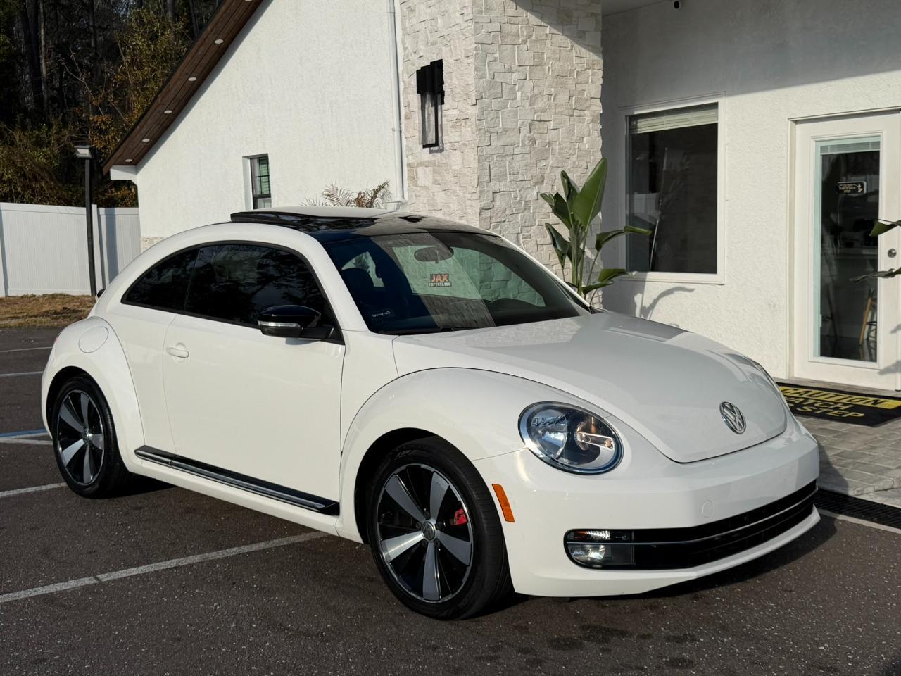 2012 Volkswagen Beetle 2dr Cpe DSG 2.0T Turbo PZEV Jacksonville FL