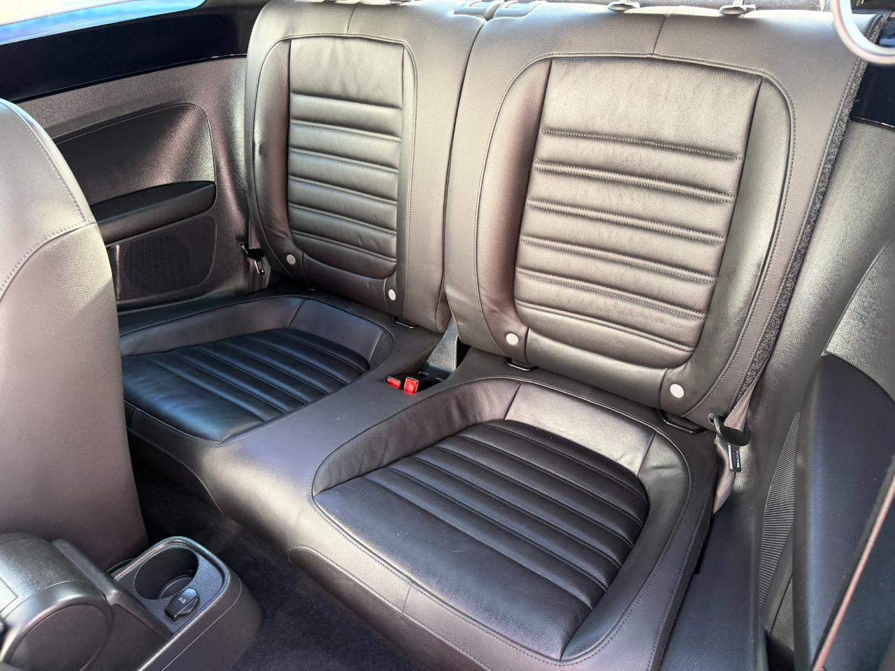 2012 Volkswagen Beetle 2dr Cpe DSG 2.0T Turbo PZEV Jacksonville FL