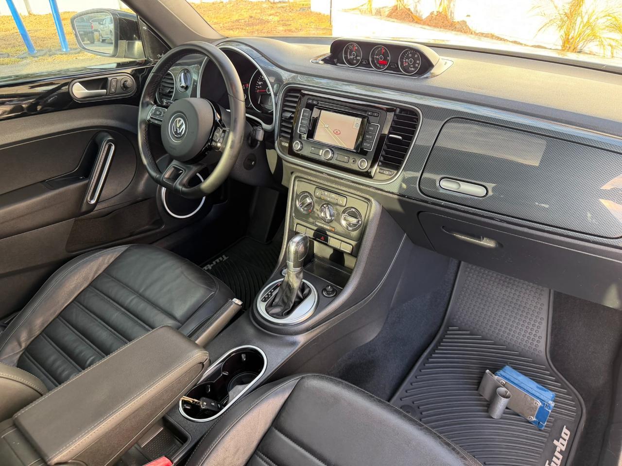 2012 Volkswagen Beetle 2dr Cpe DSG 2.0T Turbo PZEV Jacksonville FL