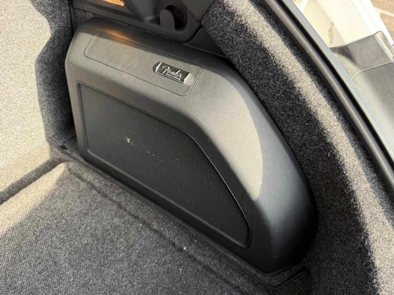 2012 Volkswagen Beetle 2dr Cpe DSG 2.0T Turbo PZEV Jacksonville FL