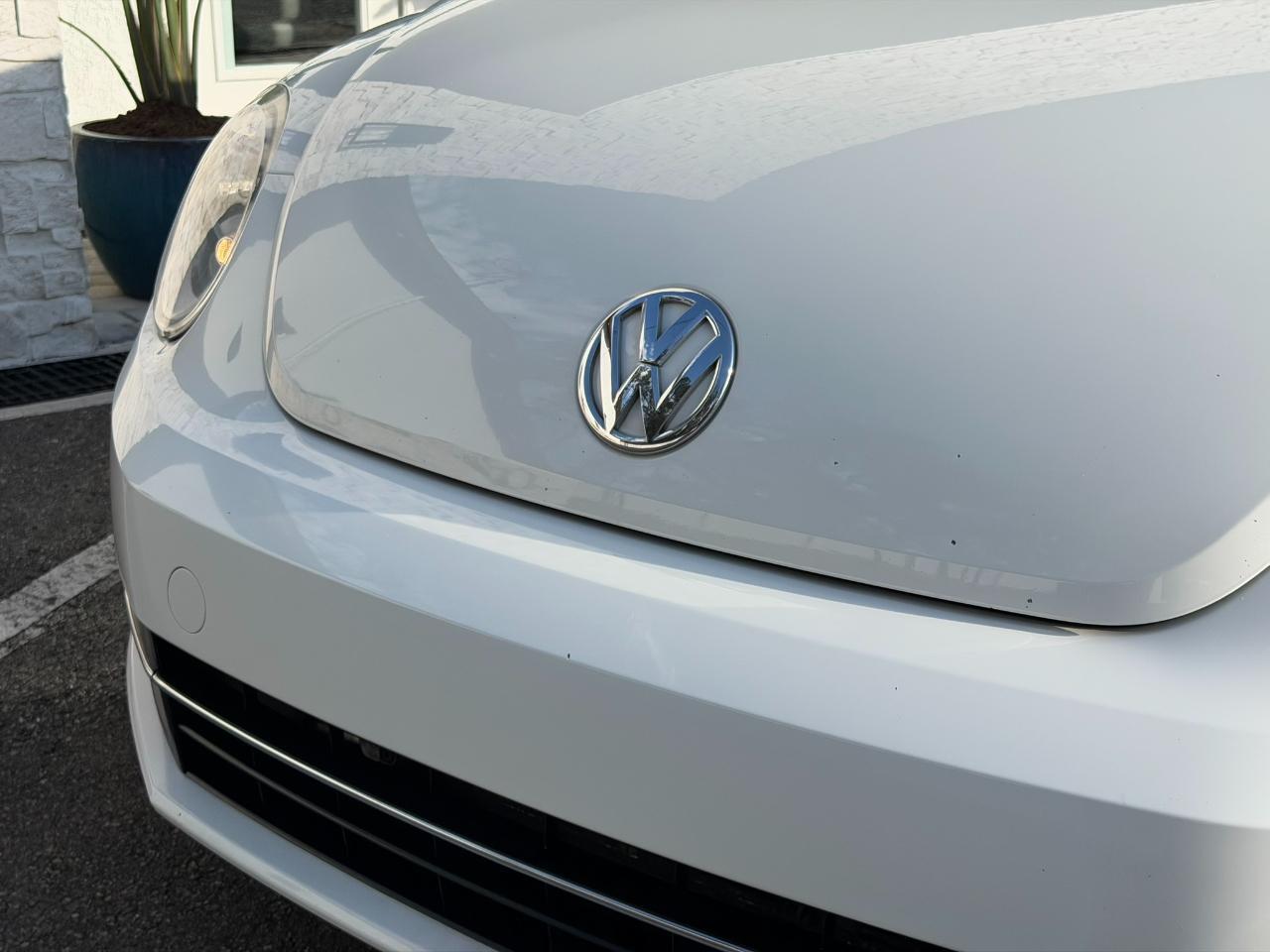 2012 Volkswagen Beetle 2dr Cpe DSG 2.0T Turbo PZEV Jacksonville FL