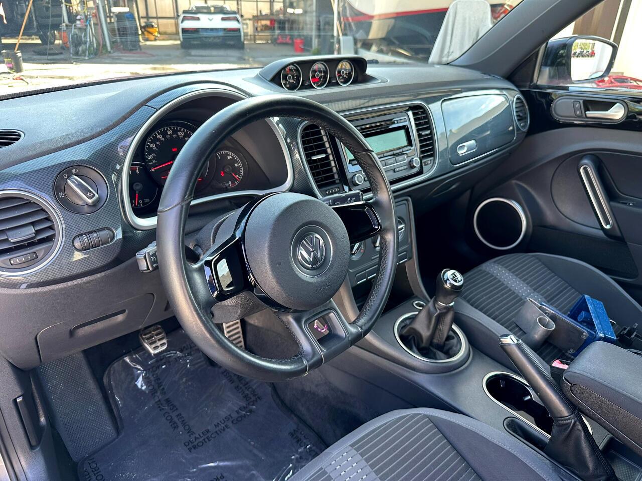 2012 Volkswagen Beetle 2dr Cpe Man 2.0T Turbo PZEV Jacksonville FL