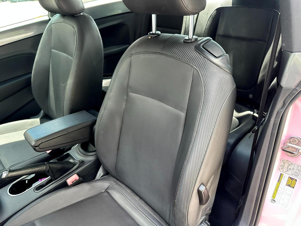2012 Volkswagen Beetle 2.5L photo 23