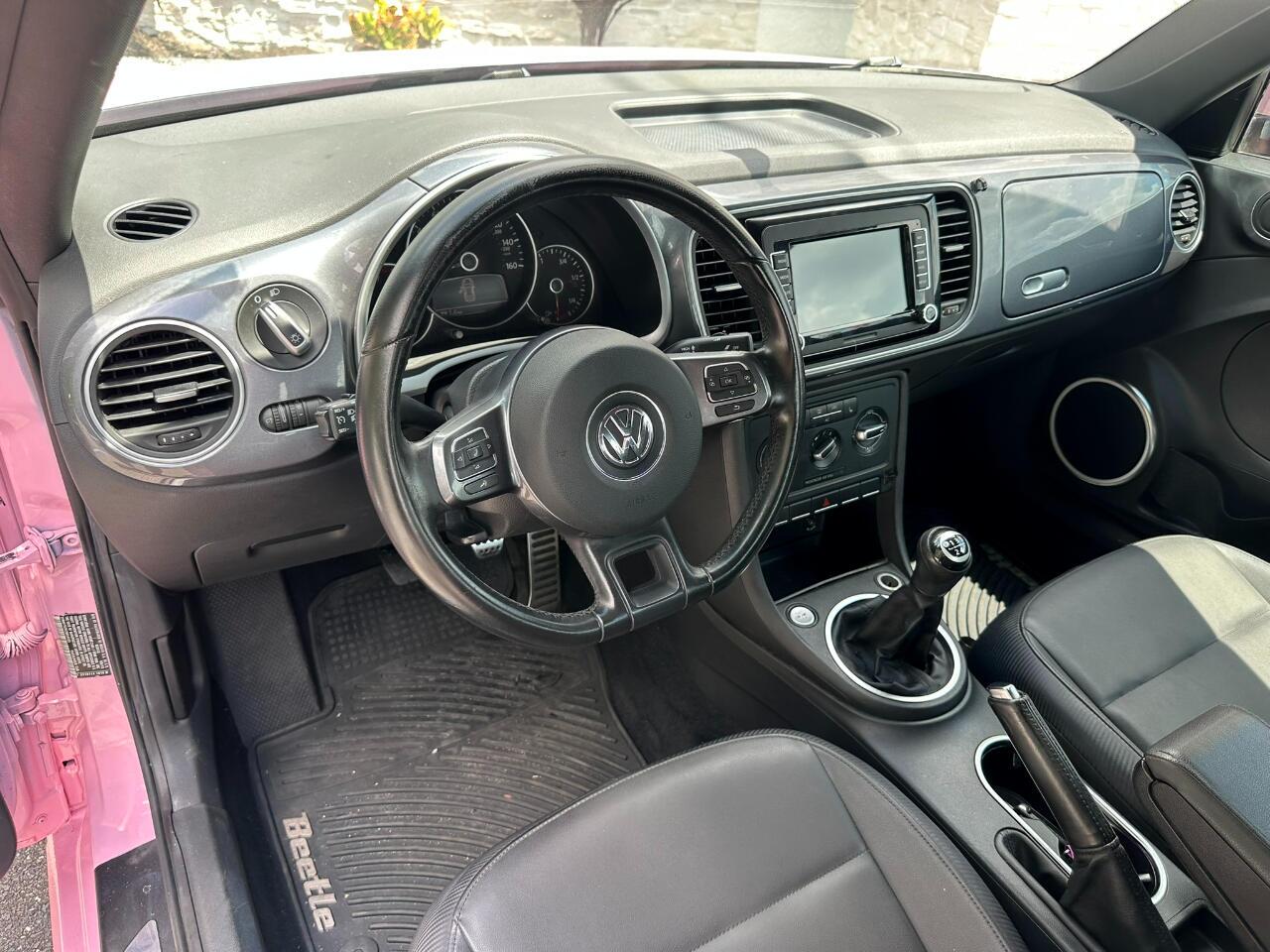 2012 Volkswagen Beetle 2.5L photo 25
