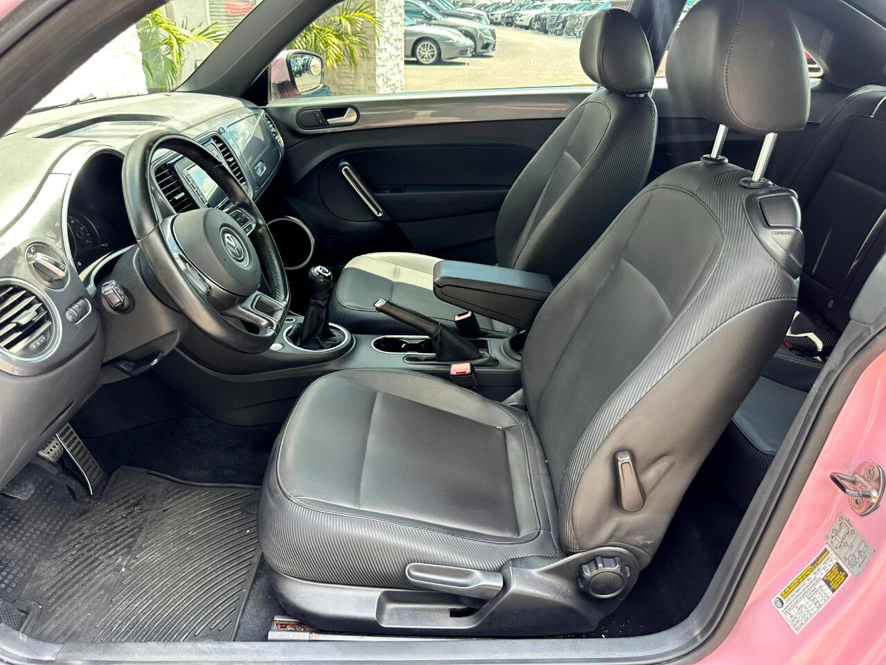 2012 Volkswagen Beetle 2.5L photo 21