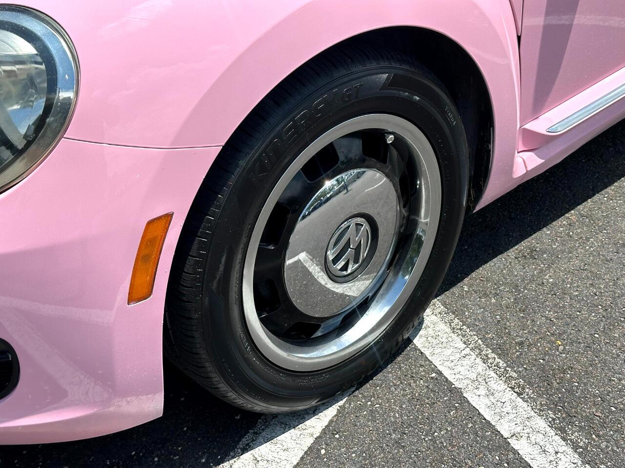 2012 Volkswagen Beetle 2.5L photo 7