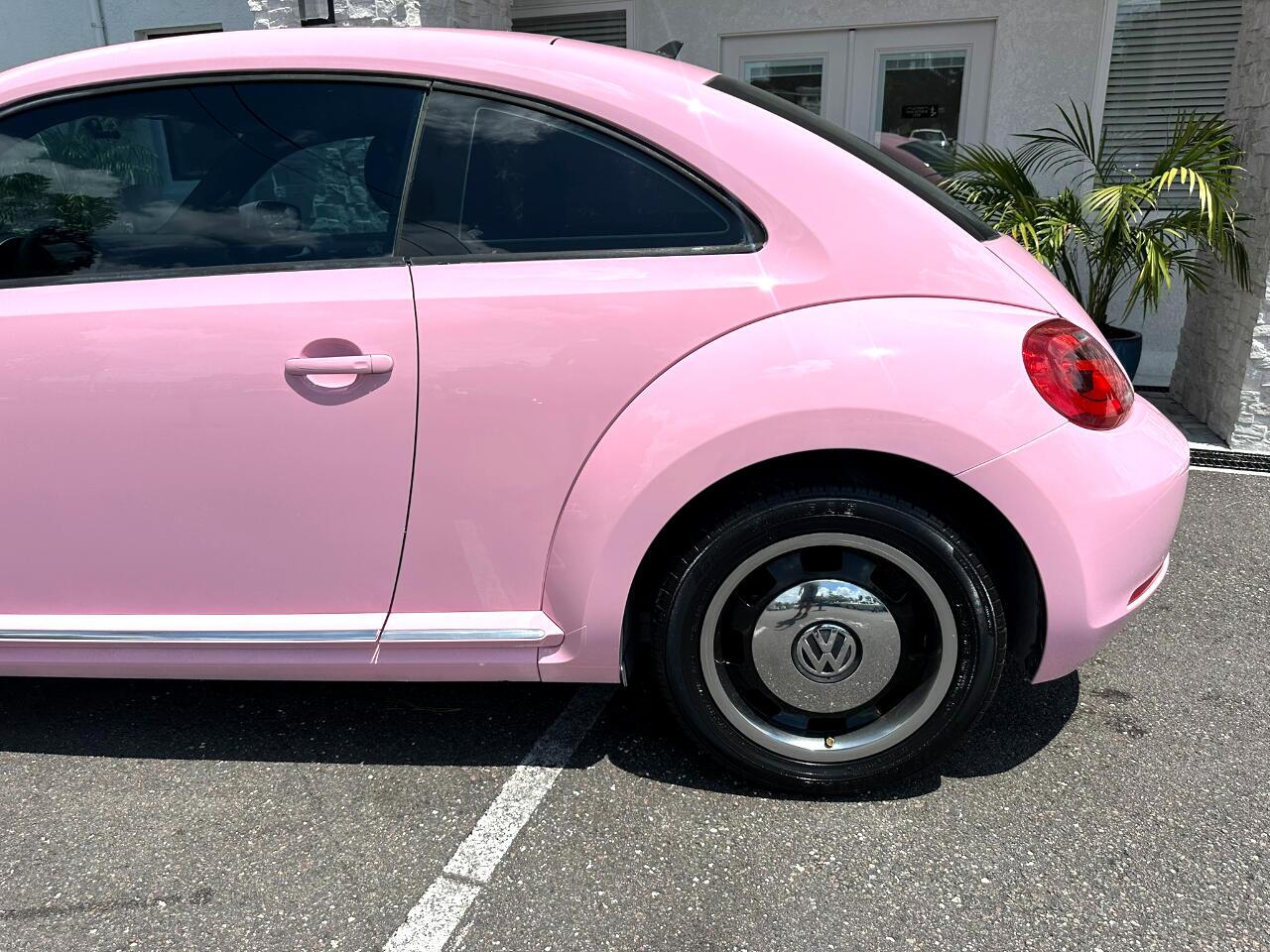 2012 Volkswagen Beetle 2.5L photo 10