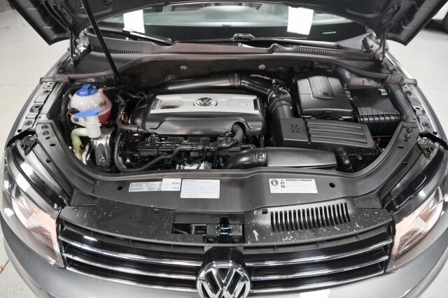 2012 Volkswagen Eos Komfort 2dr Convertible Chicago IL
