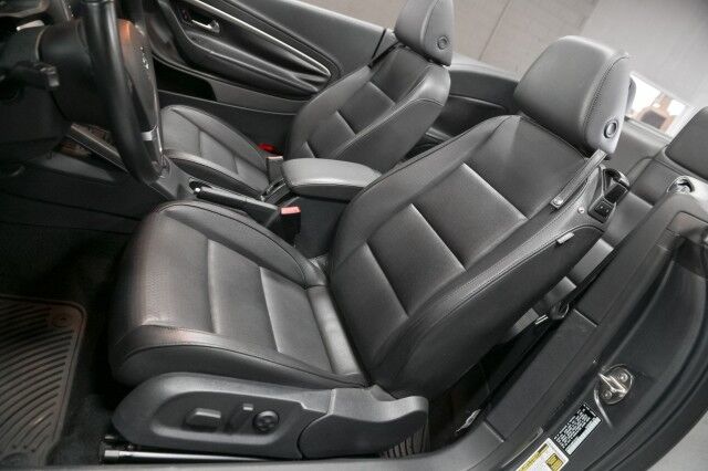 2012 Volkswagen Eos Komfort 2dr Convertible Chicago IL