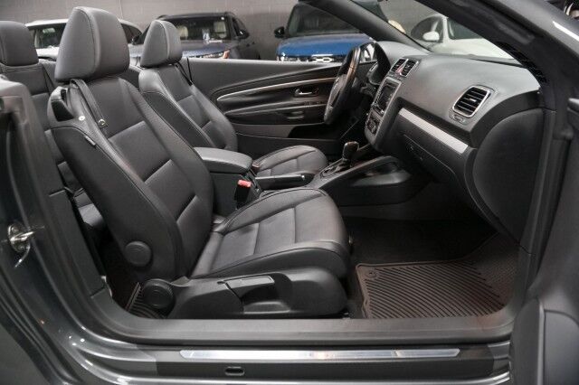 2012 Volkswagen Eos Komfort 2dr Convertible Chicago IL
