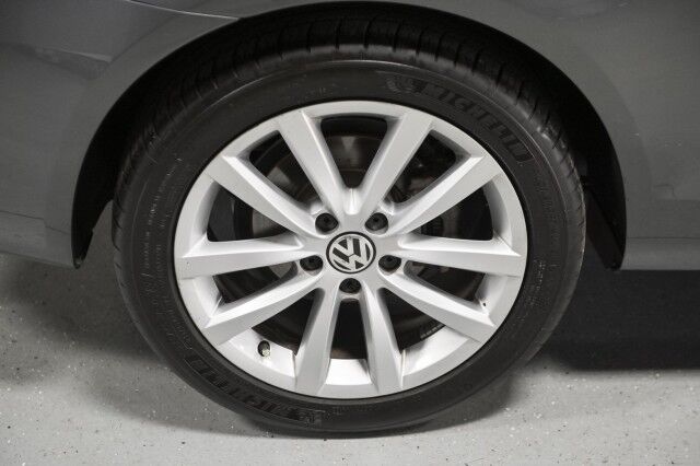 2012 Volkswagen Eos Komfort 2dr Convertible Chicago IL