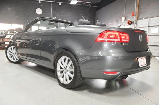 2012 Volkswagen Eos Komfort 2dr Convertible Chicago IL