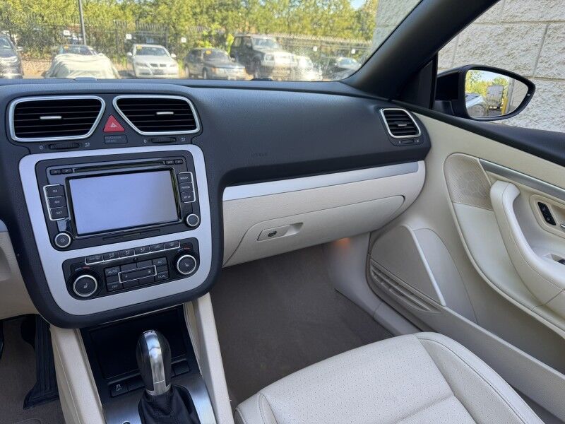 2012 Volkswagen Eos Komfort Willow Grove PA