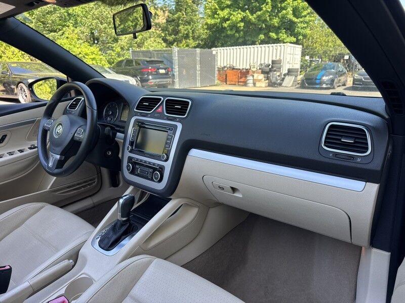 2012 Volkswagen Eos Komfort Willow Grove PA