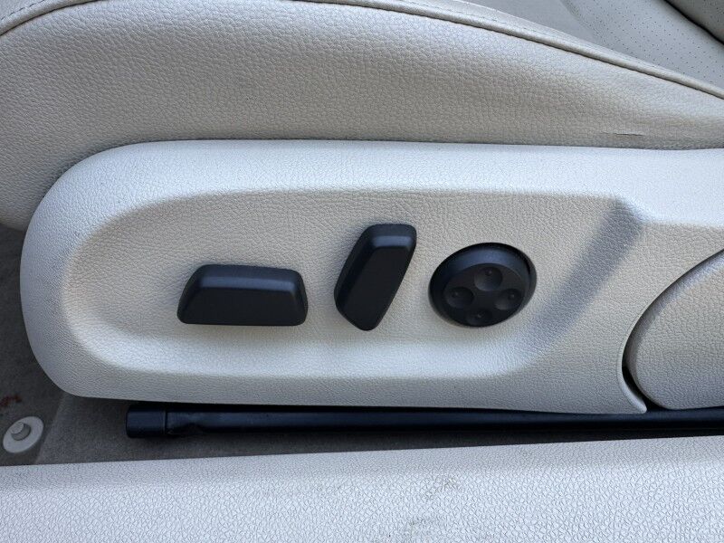 2012 Volkswagen Eos Komfort Willow Grove PA