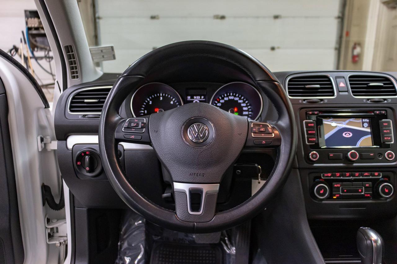 2012 Volkswagen Golf Highline Diesel Leather Roof Nav Red Deer AB