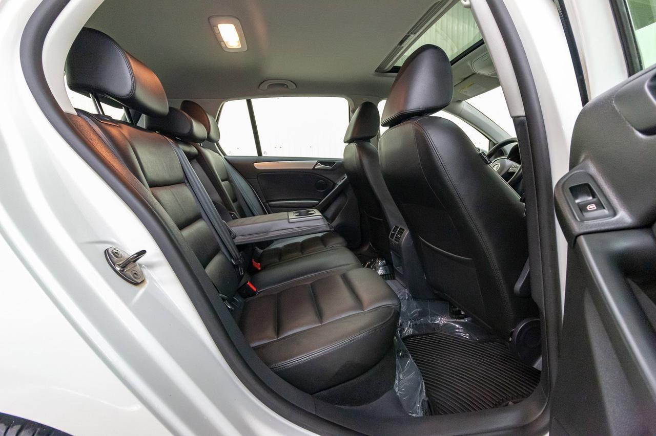 2012 Volkswagen Golf Highline Diesel Leather Roof Nav Red Deer AB