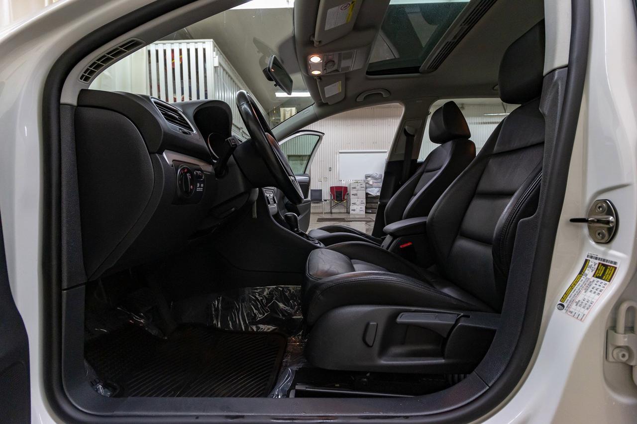 2012 Volkswagen Golf TDI Highline Red Deer AB