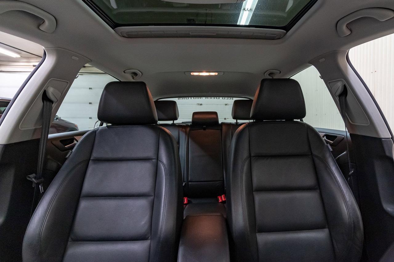 2012 Volkswagen Golf TDI Highline Red Deer AB