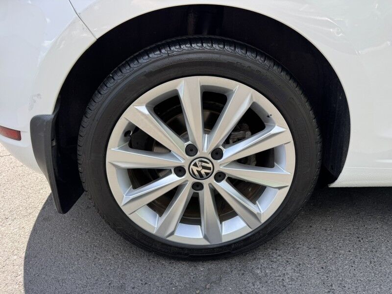 2012 Volkswagen Golf TDI w/Sunroof & Nav Willow Grove PA