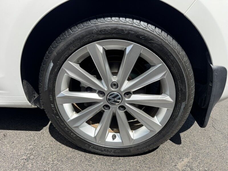 2012 Volkswagen Golf TDI w/Sunroof & Nav Willow Grove PA
