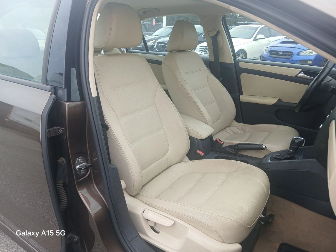 2012 Volkswagen Jetta 2.5L SE Sedan 4D Maitland FL