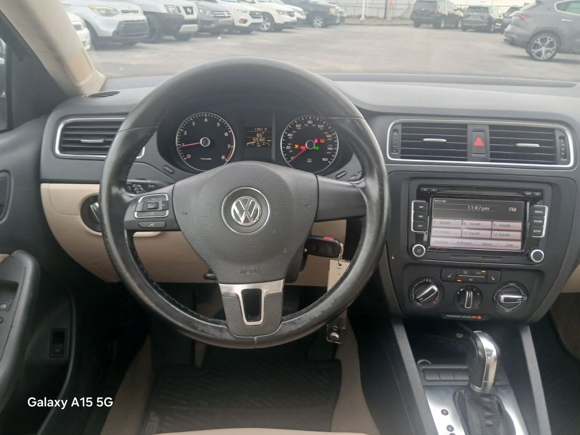 2012 Volkswagen Jetta 2.5L SE Sedan 4D Maitland FL